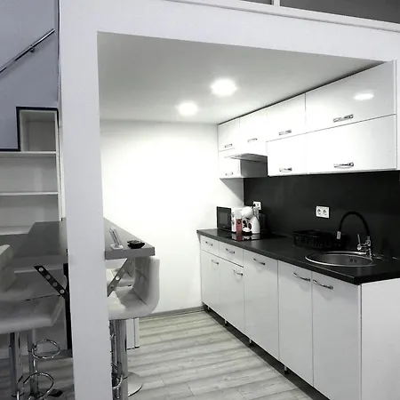 Belvarosi Apartman Miskolc Exterior photo