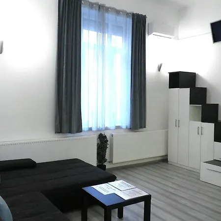 Belvarosi Apartman Miskolc Exterior photo