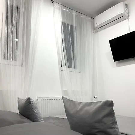 Belvarosi Apartman Miskolc Exterior photo